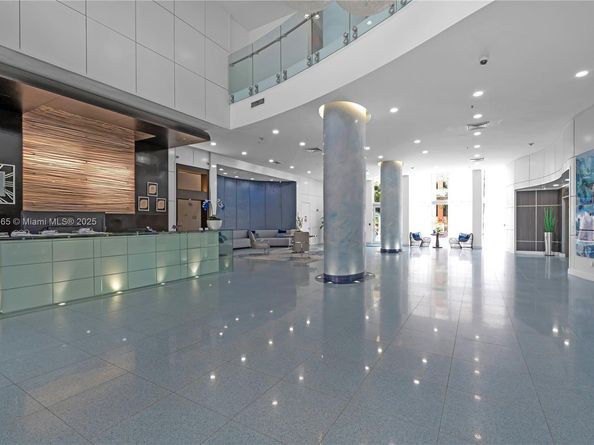 18800 NE 29th Ave 1022, Aventura FL 33180