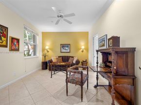 2518 Bay Pointe Ct, Weston FL 33327