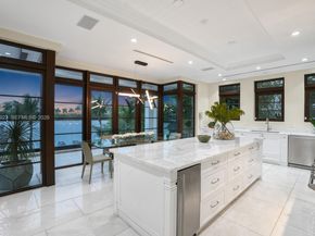 288 S Coconut Ln, Miami Beach FL 33139