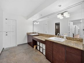 17500 SW 93rd Pl, Palmetto Bay FL 33157