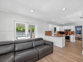 17500 SW 93rd Pl, Palmetto Bay FL 33157