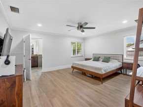 17500 SW 93rd Pl, Palmetto Bay FL 33157