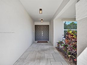 17500 SW 93rd Pl, Palmetto Bay FL 33157