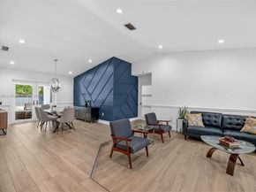 17500 SW 93rd Pl, Palmetto Bay FL 33157