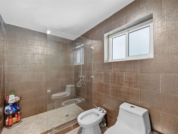 17500 SW 93rd Pl, Palmetto Bay FL 33157