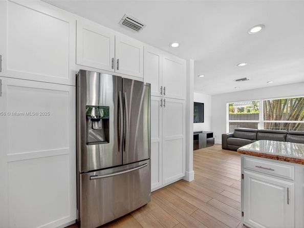 17500 SW 93rd Pl, Palmetto Bay FL 33157