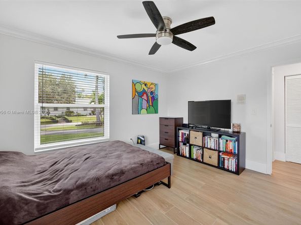 17500 SW 93rd Pl, Palmetto Bay FL 33157