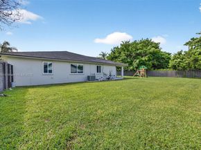 17500 SW 93rd Pl, Palmetto Bay FL 33157