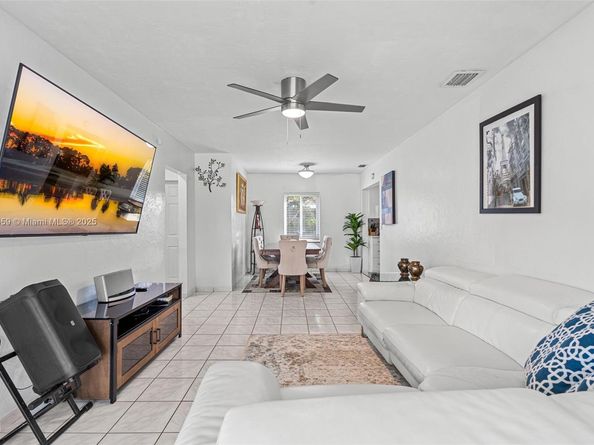 5340 SW 5th St, Miami FL 33134