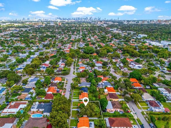 5340 SW 5th St, Miami FL 33134