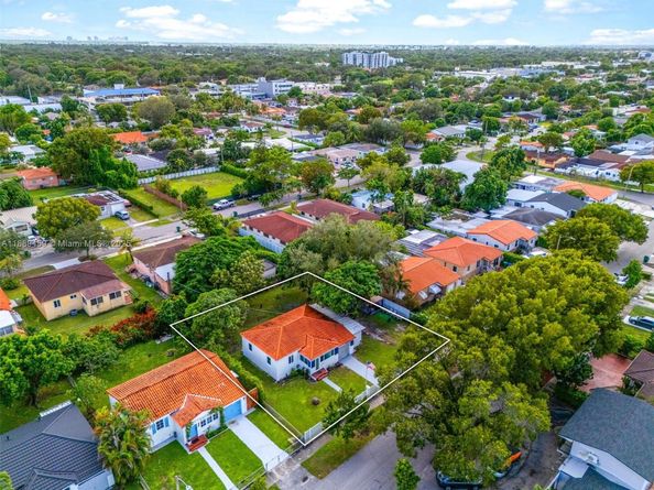 5340 SW 5th St, Miami FL 33134