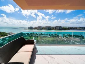 300 S Pointe Dr 1501, Miami Beach FL 33139