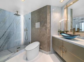 300 S Pointe Dr 1501, Miami Beach FL 33139