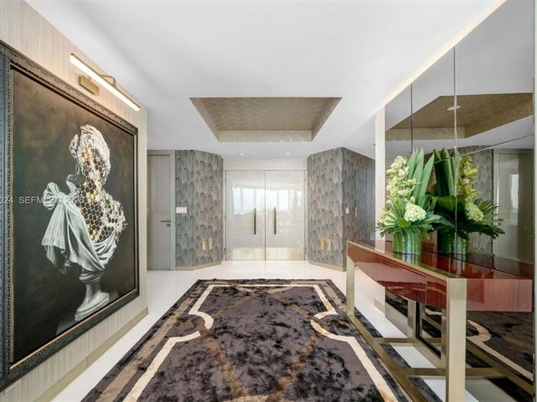 300 S Pointe Dr 1501, Miami Beach FL 33139