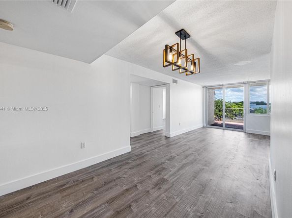 10700 SW 108th Ave C316, Miami FL 33176