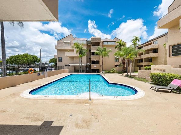 10700 SW 108th Ave C316, Miami FL 33176