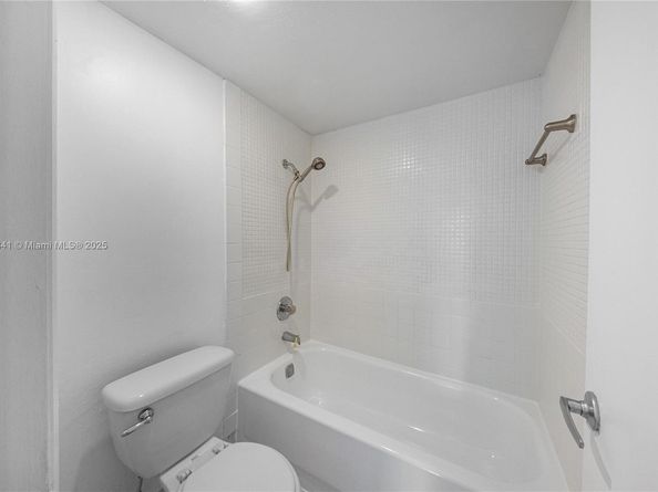 10700 SW 108th Ave C316, Miami FL 33176