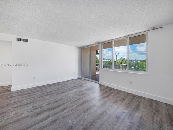 10700 SW 108th Ave C316, Miami FL 33176