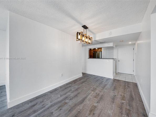 10700 SW 108th Ave C316, Miami FL 33176