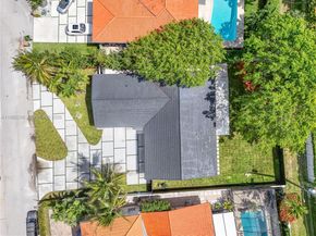 11660 Canal Dr, North Miami FL 33181