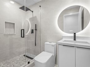 11660 Canal Dr, North Miami FL 33181