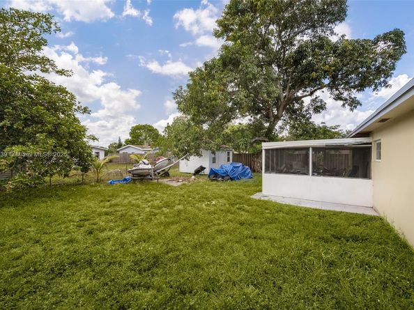 3430 N 65th Ave, Hollywood FL 33024