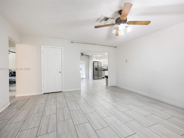 3430 N 65th Ave, Hollywood FL 33024