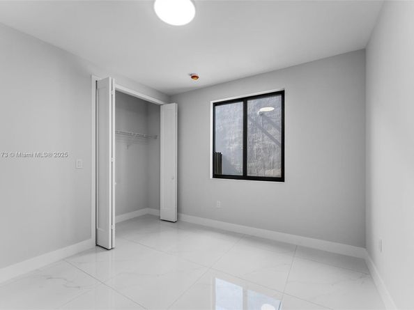 12330 SW 219th St, Miami FL 33170