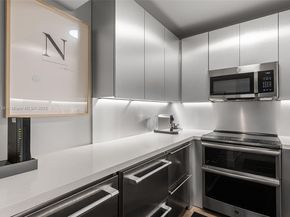 800 West Ave PH22, Miami Beach FL 33139