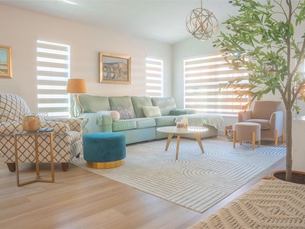 20875 NW 20th St, Pembroke Pines FL 33029