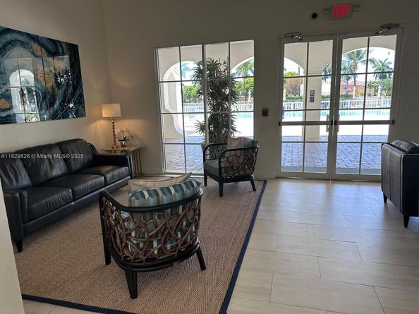 11257 NW 78th St, Doral FL 33178