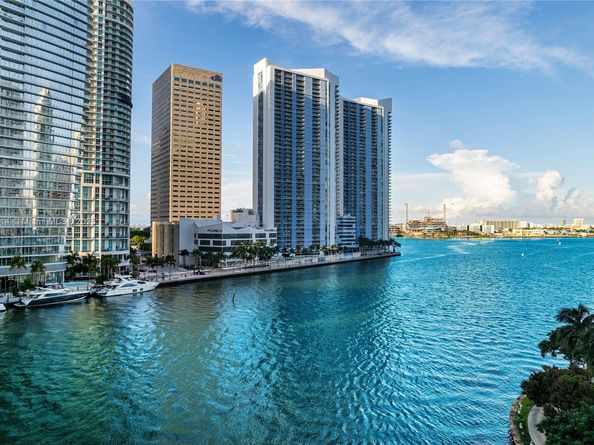 325 S Biscayne Blvd 4115, Miami FL 33131