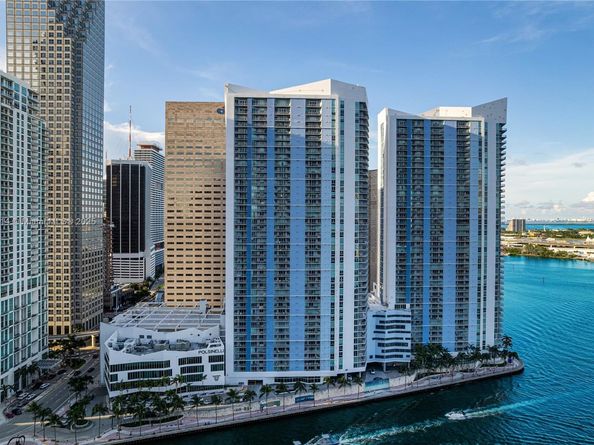 325 S Biscayne Blvd 4115, Miami FL 33131