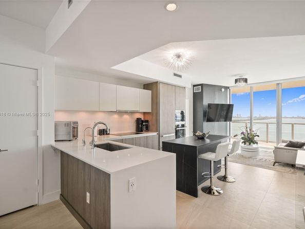 2900 NE 7th Ave 1905, Miami FL 33137