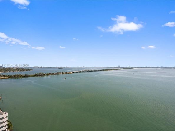 2900 NE 7th Ave 1905, Miami FL 33137
