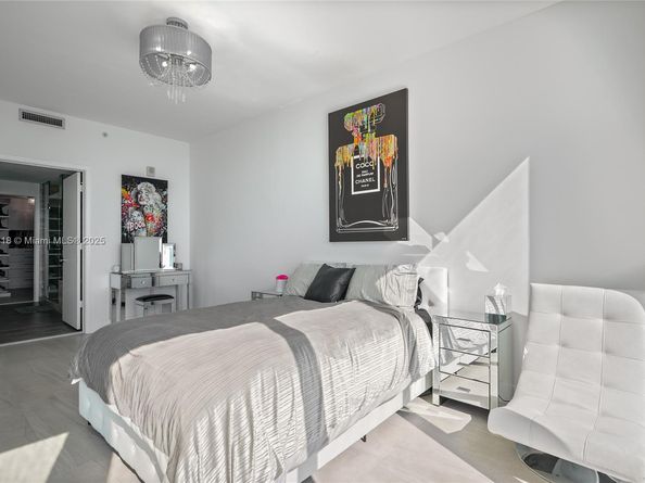 2900 NE 7th Ave 1905, Miami FL 33137