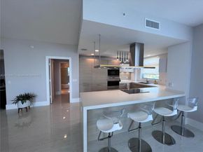 17301 Biscayne Blvd 1402, North Miami Beach FL 33160