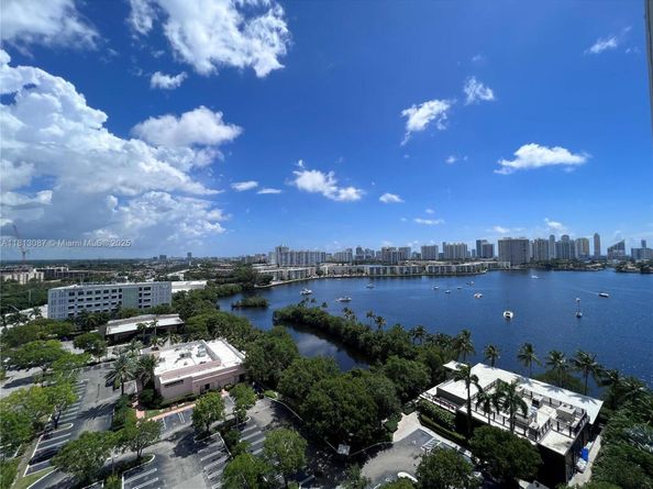 17301 Biscayne Blvd 1402, North Miami Beach FL 33160