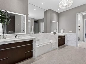 2821 S Bayshore Dr 19B, Miami FL 33133