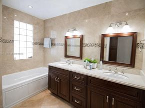 15542 SW 112th Dr, Miami FL 33196