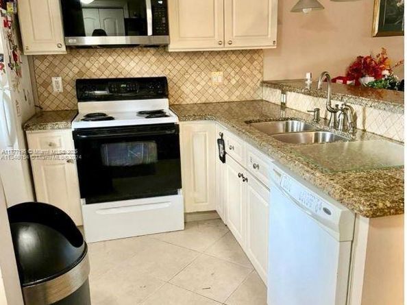 Undisclosed Address #A11777195, Deerfield Beach FL 33441