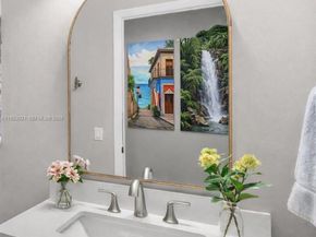 4036 Pine Ridge Ln, Weston FL 33331