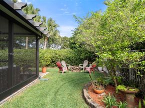 4036 Pine Ridge Ln, Weston FL 33331