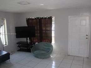 20541 NW 20th Ct, Miami Gardens FL 33056