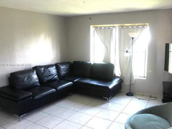 20541 NW 20th Ct, Miami Gardens FL 33056