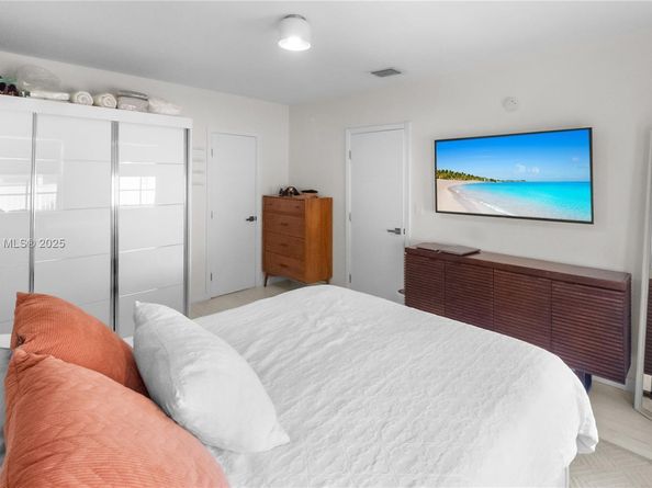 645 Michigan Ave A, Miami Beach FL 33139