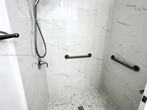 1020 Meridian Ave 201, Miami Beach FL 33139