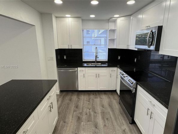 1020 Meridian Ave 201, Miami Beach FL 33139