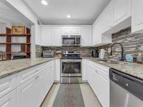 5405 Stonybrook Dr, Boynton Beach FL 33437