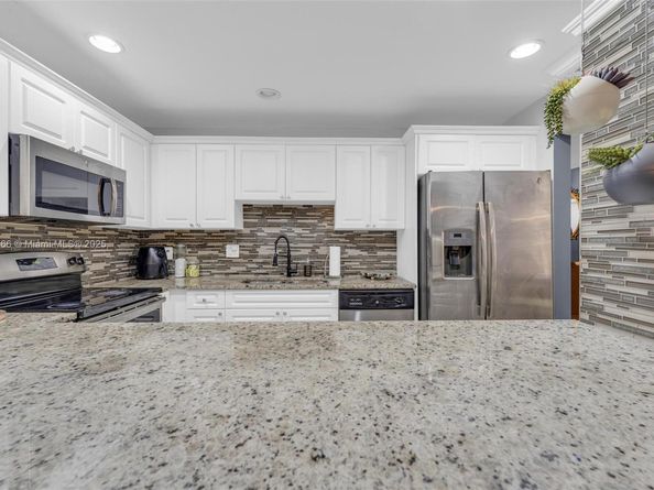 5405 Stonybrook Dr, Boynton Beach FL 33437